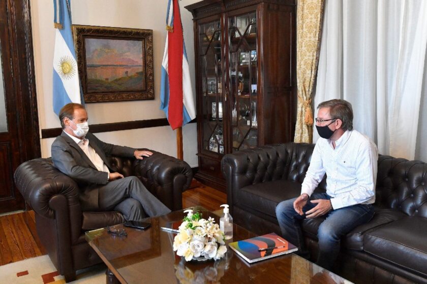 “al eliminar retenciones se genera una fuente de ingreso no solo para los productores, sino que alcanza a los hacedores de las cadenas de valor asociadas”.