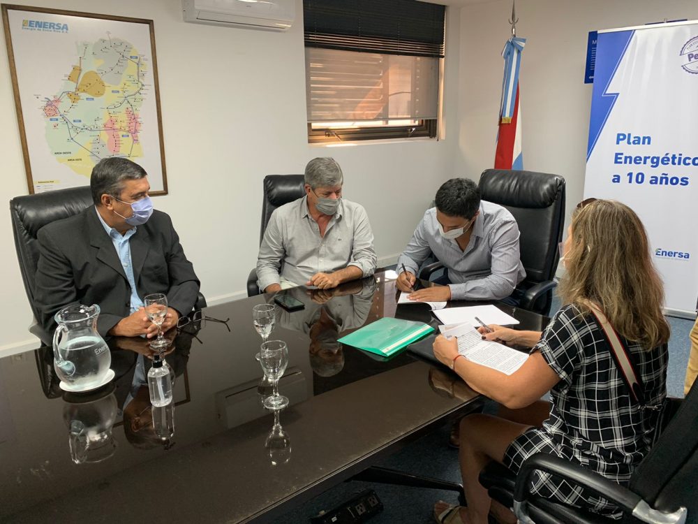 Firma-convenio-SCADA-1-e1642006794259