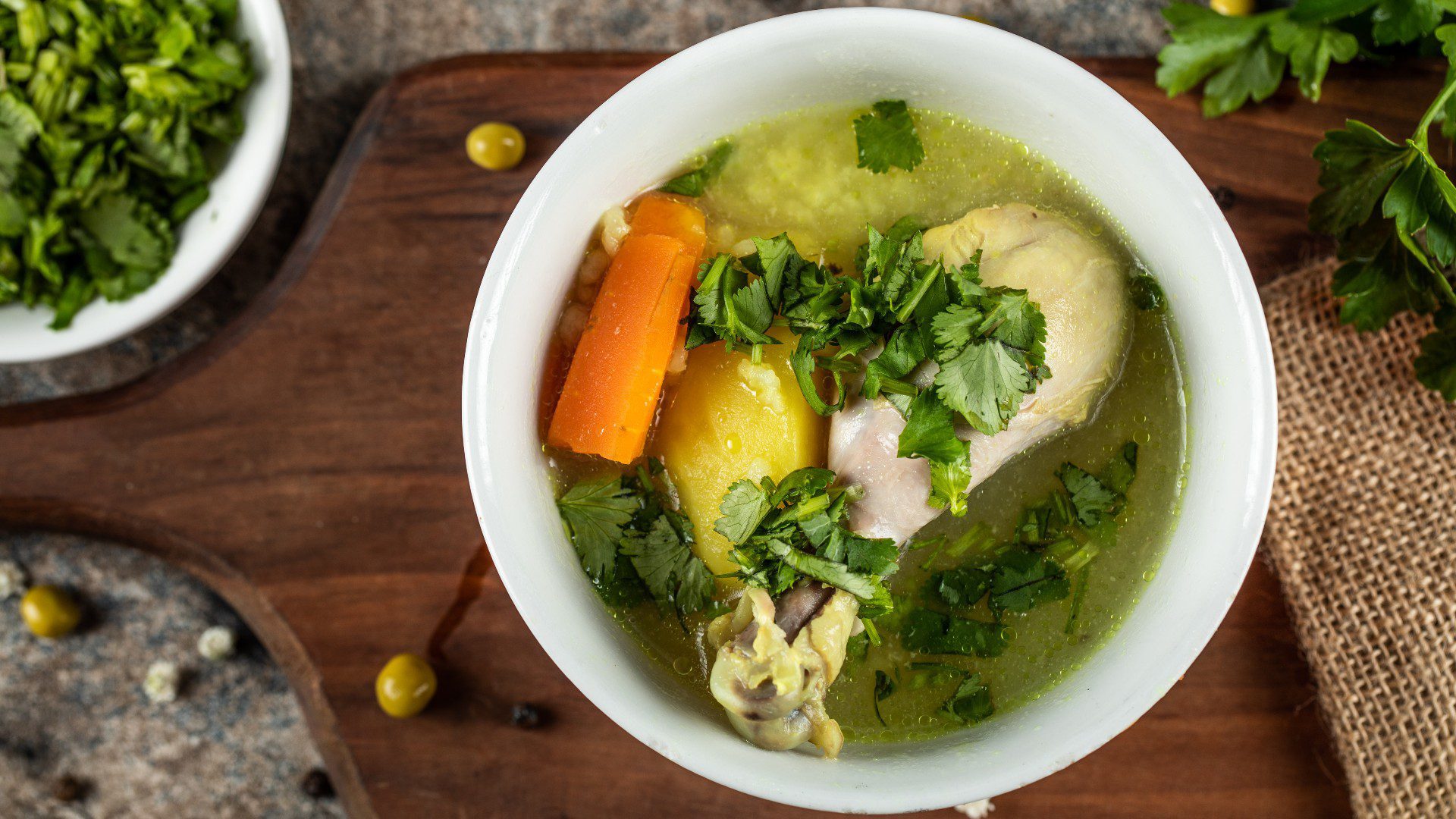 sopa-caldo-zanahoria-papa-verdura-picada sopa-caldo-zanahoria-papa-verdura-picada